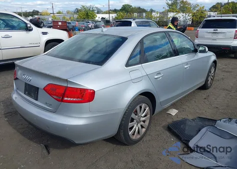 2010 Audi A4 2.0T Premium из США, поврежденный, VIN WAUFFAFLXAN055492